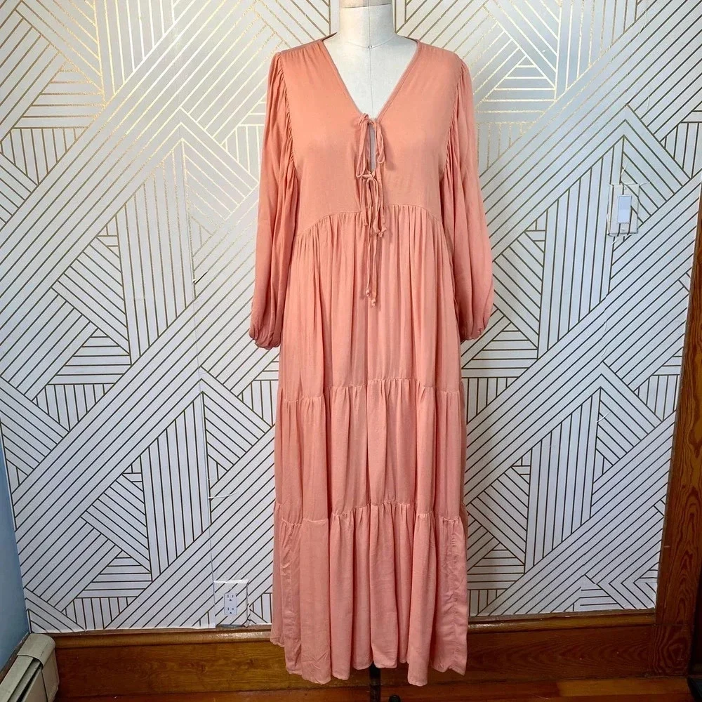 Young Fabulous &‎ Broke Dawn Dress in Peach